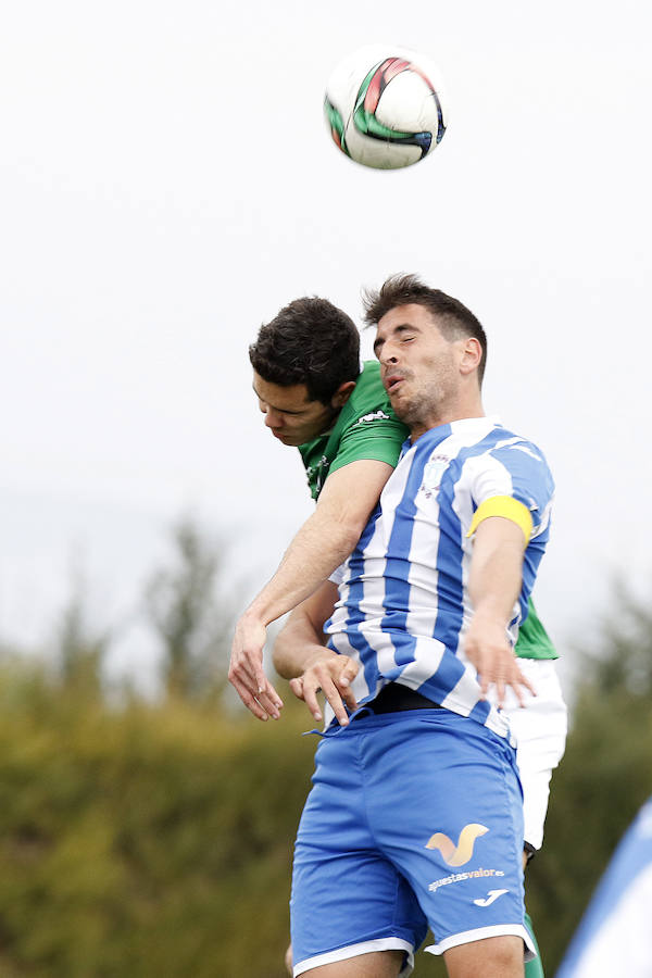 El Jumilla se aleja del descenso