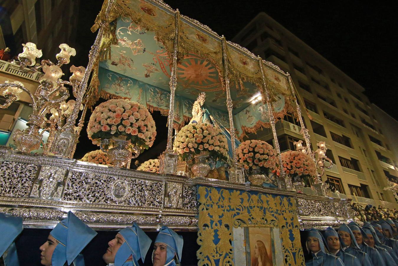 Delirio azul en Lorca el Viernes de Dolores