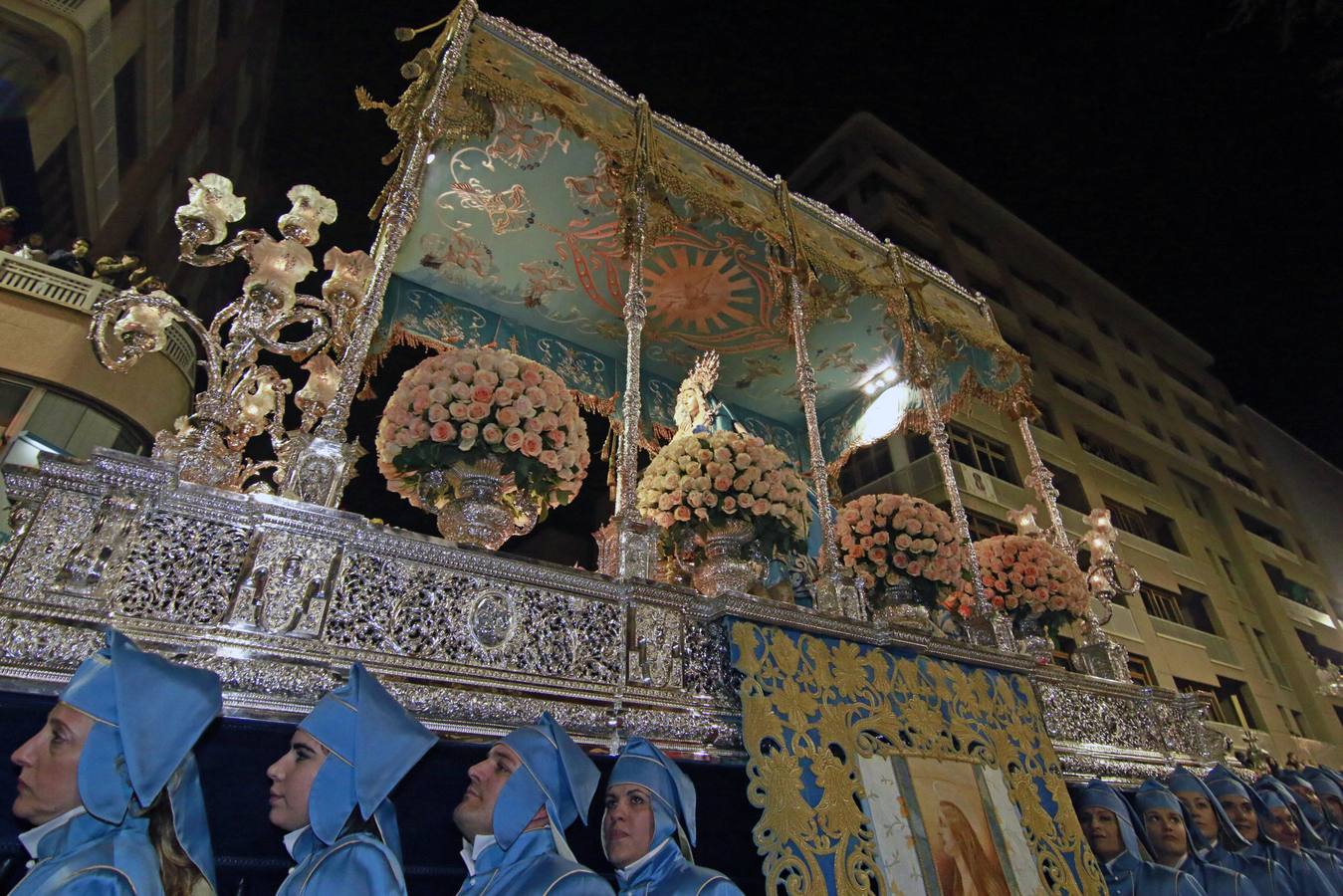 Delirio azul en Lorca el Viernes de Dolores