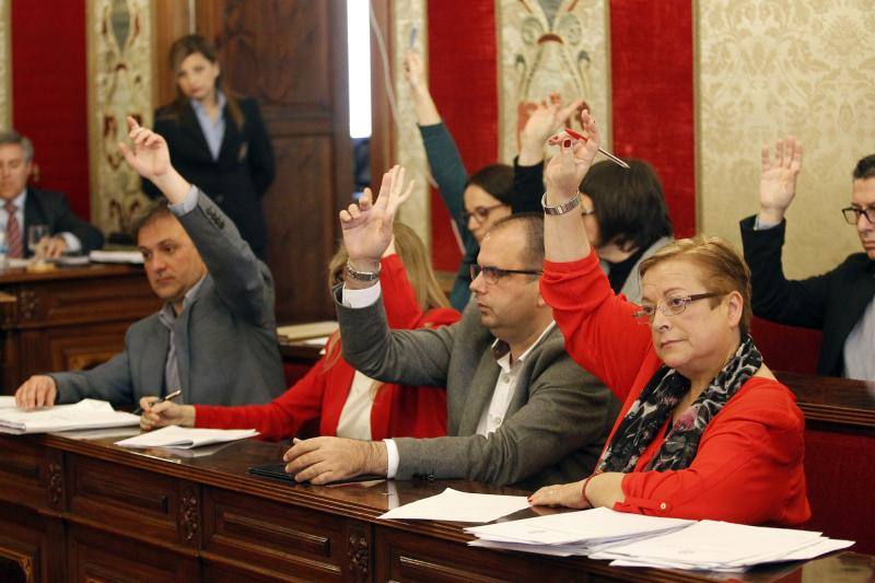 El pleno del Ayuntamiento de Alicante aprueba los presupuestos de 2016