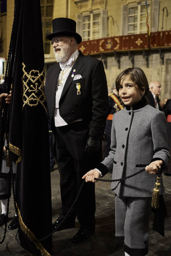 Orihuela entierra a Cristo