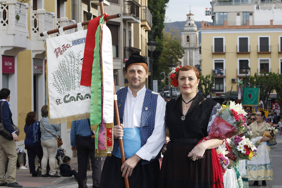 Capazos de flores para la Morenica