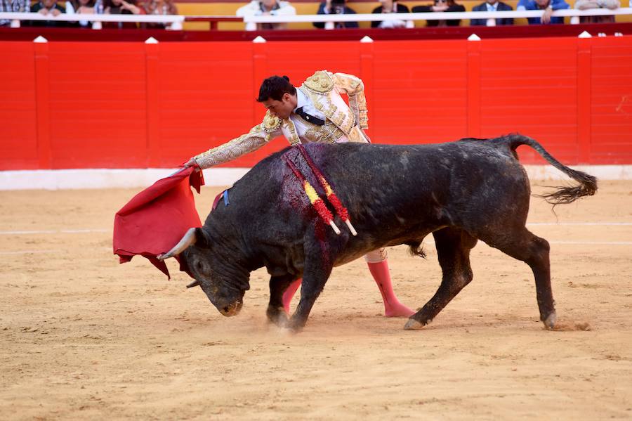 Puerta sufre una grave cornada de 25 centímetros en la pierna