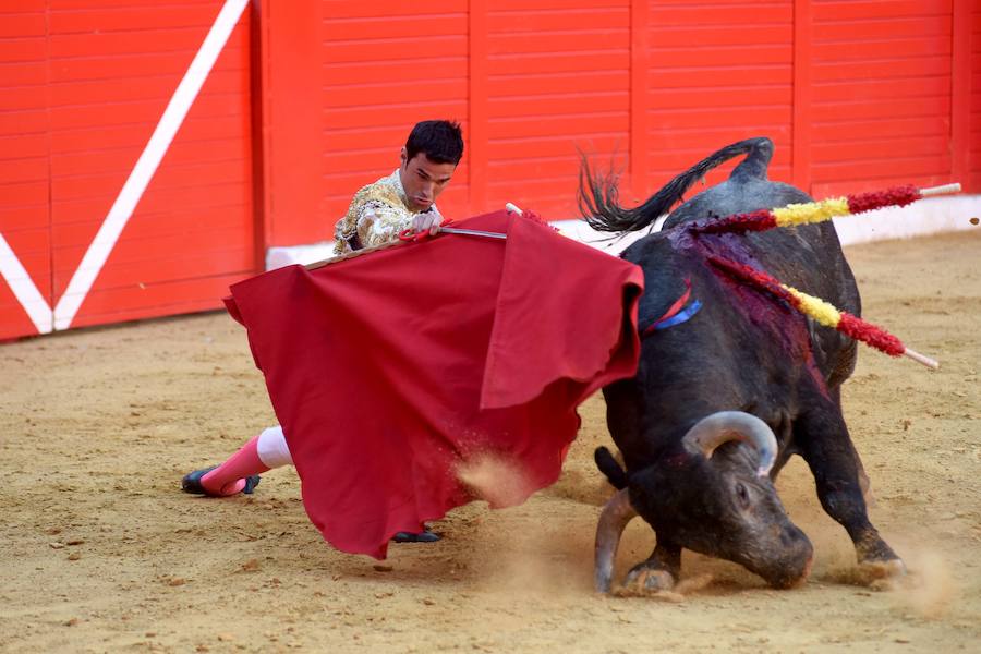 Puerta sufre una grave cornada de 25 centímetros en la pierna