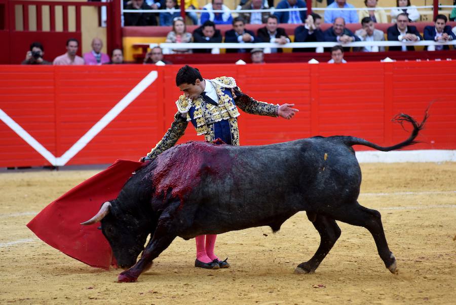 Puerta sufre una grave cornada de 25 centímetros en la pierna