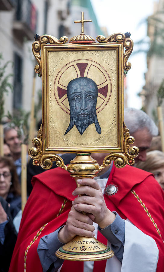 Miles de romeros participan en la Peregrina (II)