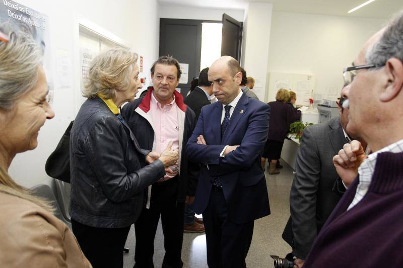 Echávarri visita al consultorio de Garbinet