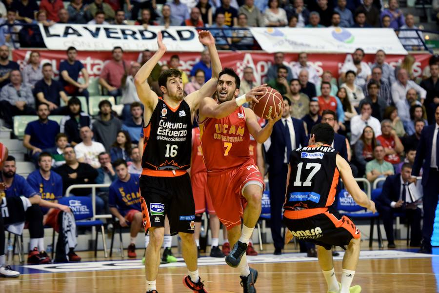 El UCAM CB arrolla al Valencia Basket tras el descanso (80-62)