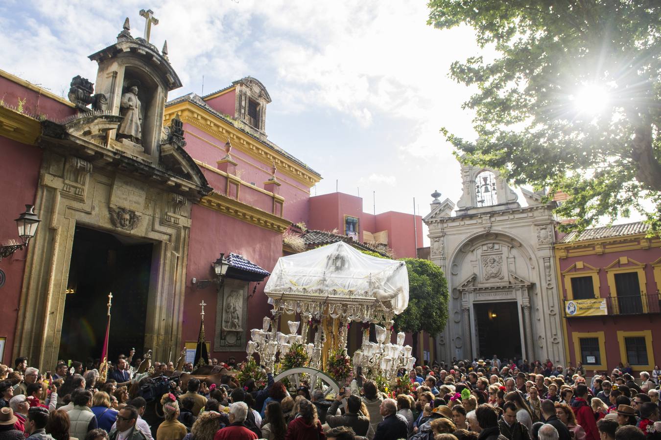 La lluvia desluce el Rocío