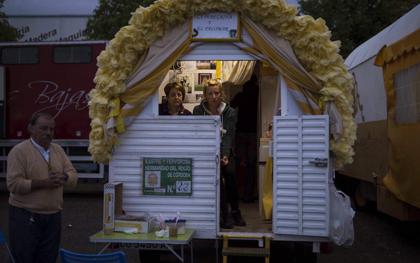 La lluvia desluce el Rocío