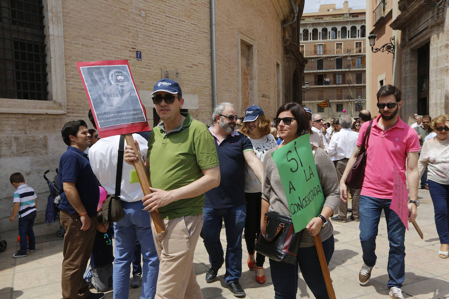 Familias y docentes piden «salvar» la escuela concertada