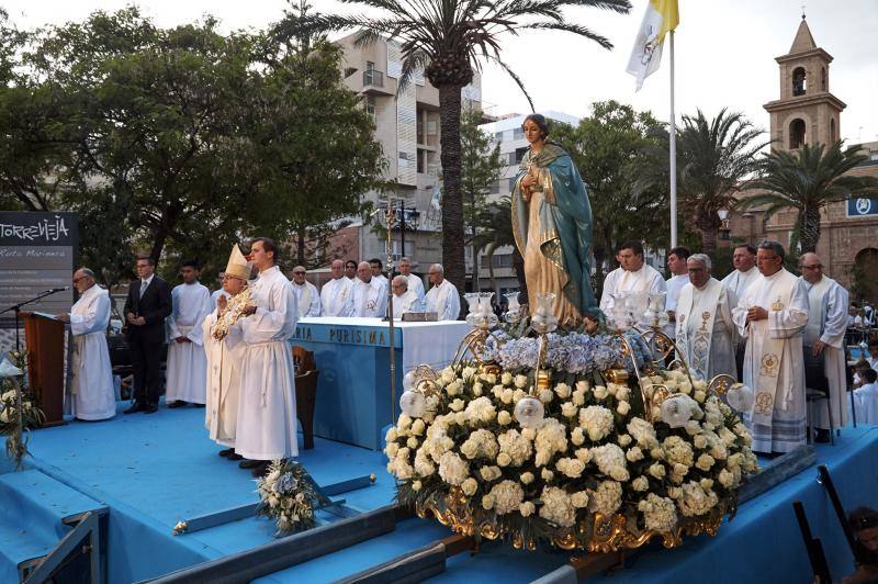 Torrevieja aclama a su Purísima