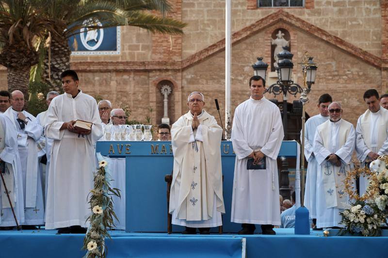 Torrevieja aclama a su Purísima