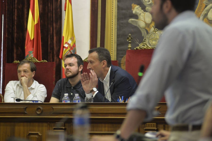 Pleno en el Ayuntamiento de Elche