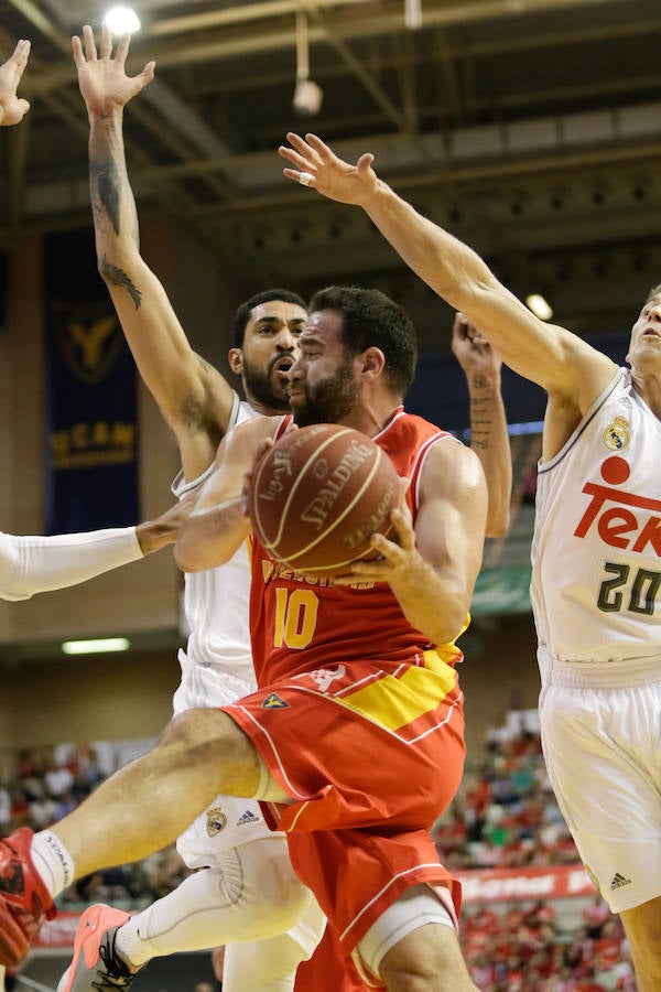 Milagro en el Palacio (91-87)