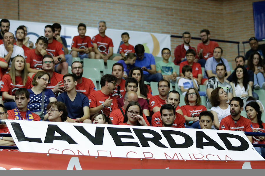 Milagro en el Palacio (91-87)