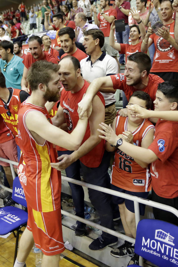 Milagro en el Palacio (91-87)