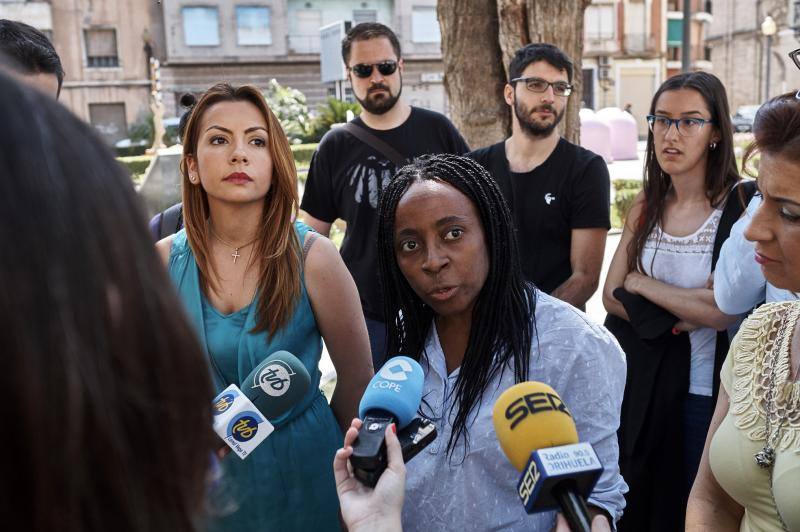 La coalición &#039;A la valenciana&#039; de Orihuela planea un acto con Oltra durante la campaña