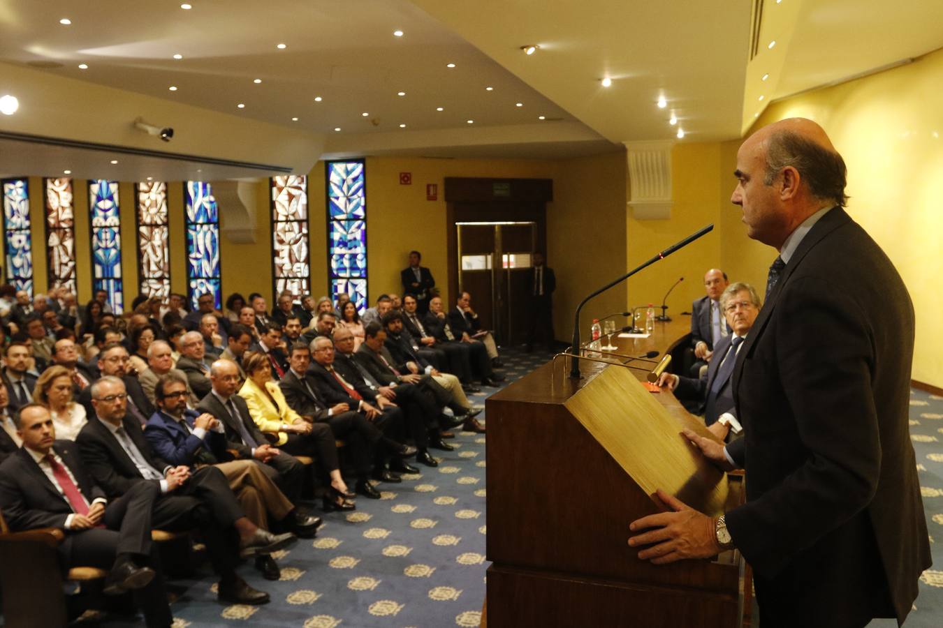 De Guindos participa en un acto de la Cámara de Comercio de Murcia