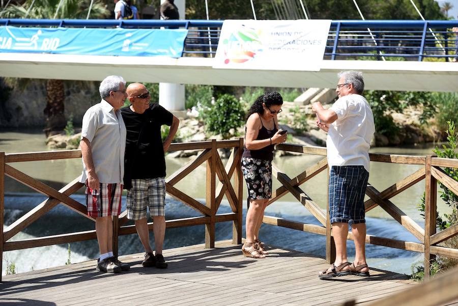 Diversión por tierra, agua y aire en el Día de la Región