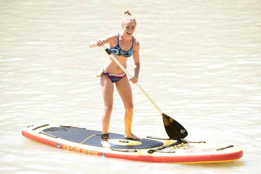 Diversión por tierra, agua y aire en el Día de la Región