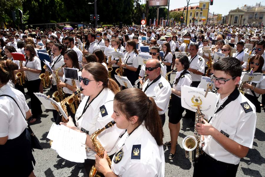 Diversión por tierra, agua y aire en el Día de la Región