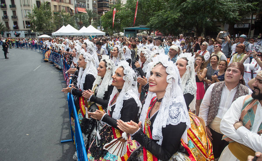 Mascleta de Fogueres en la Plaza de los Luceros