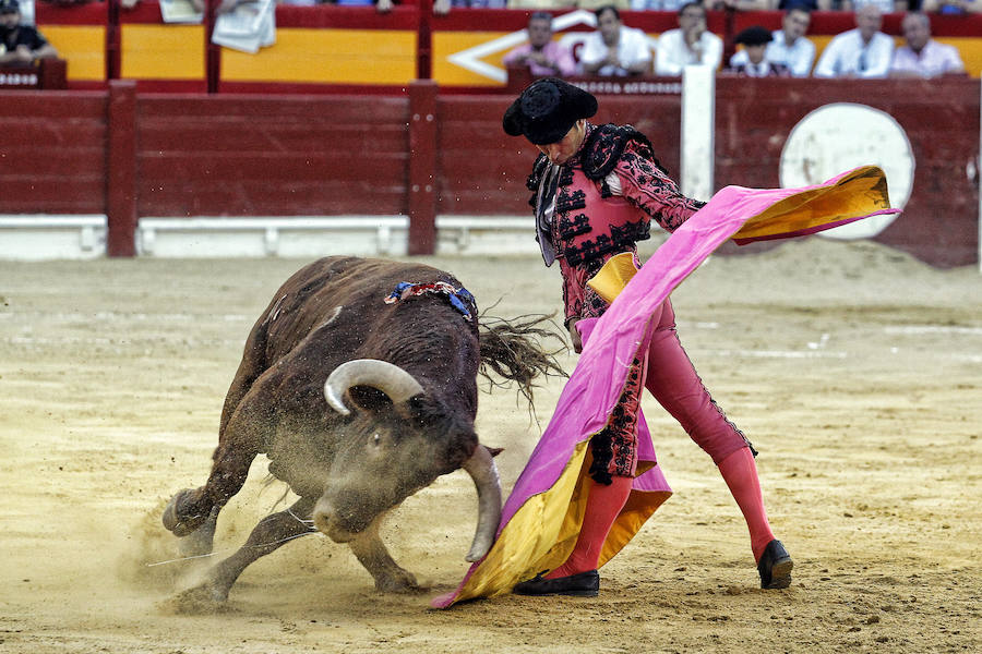 Toros de Hnos. García Jiménez y Olga Jiménez para Francisco Rivera &#039;Paquirri&#039;, David Fandila &#039;El Fandi&#039; y Cayetano en la Feria de Hogueras