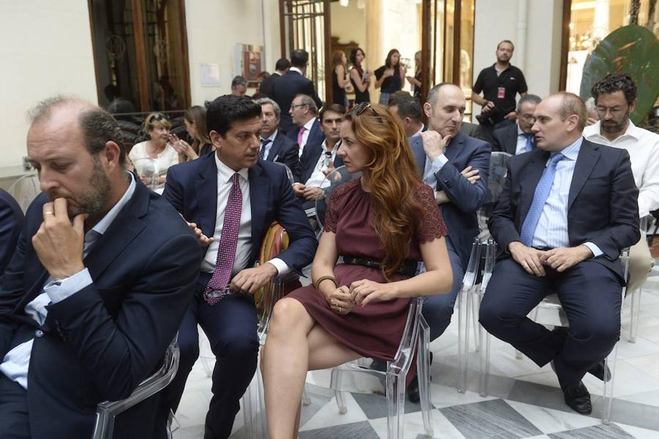 El embajador británico en España asiste al Foro Nueva Murcia