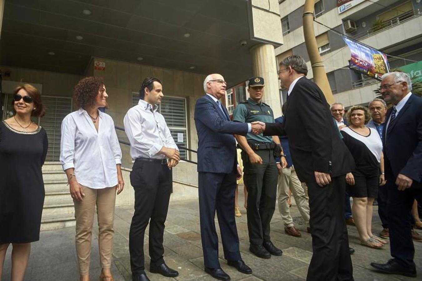 Protestas contra el Consell por imponer el valenciano en Torrevieja