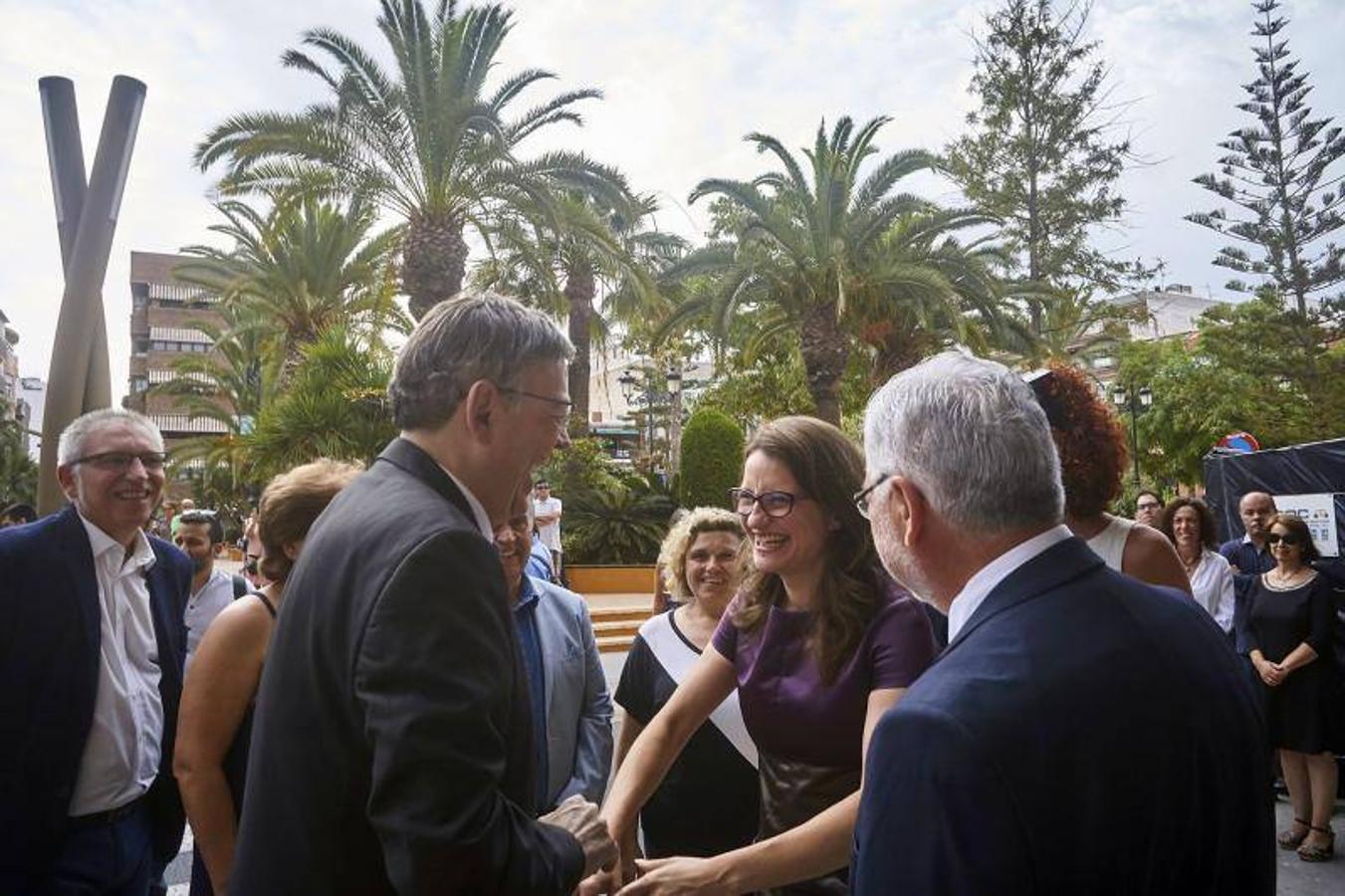 Protestas contra el Consell por imponer el valenciano en Torrevieja