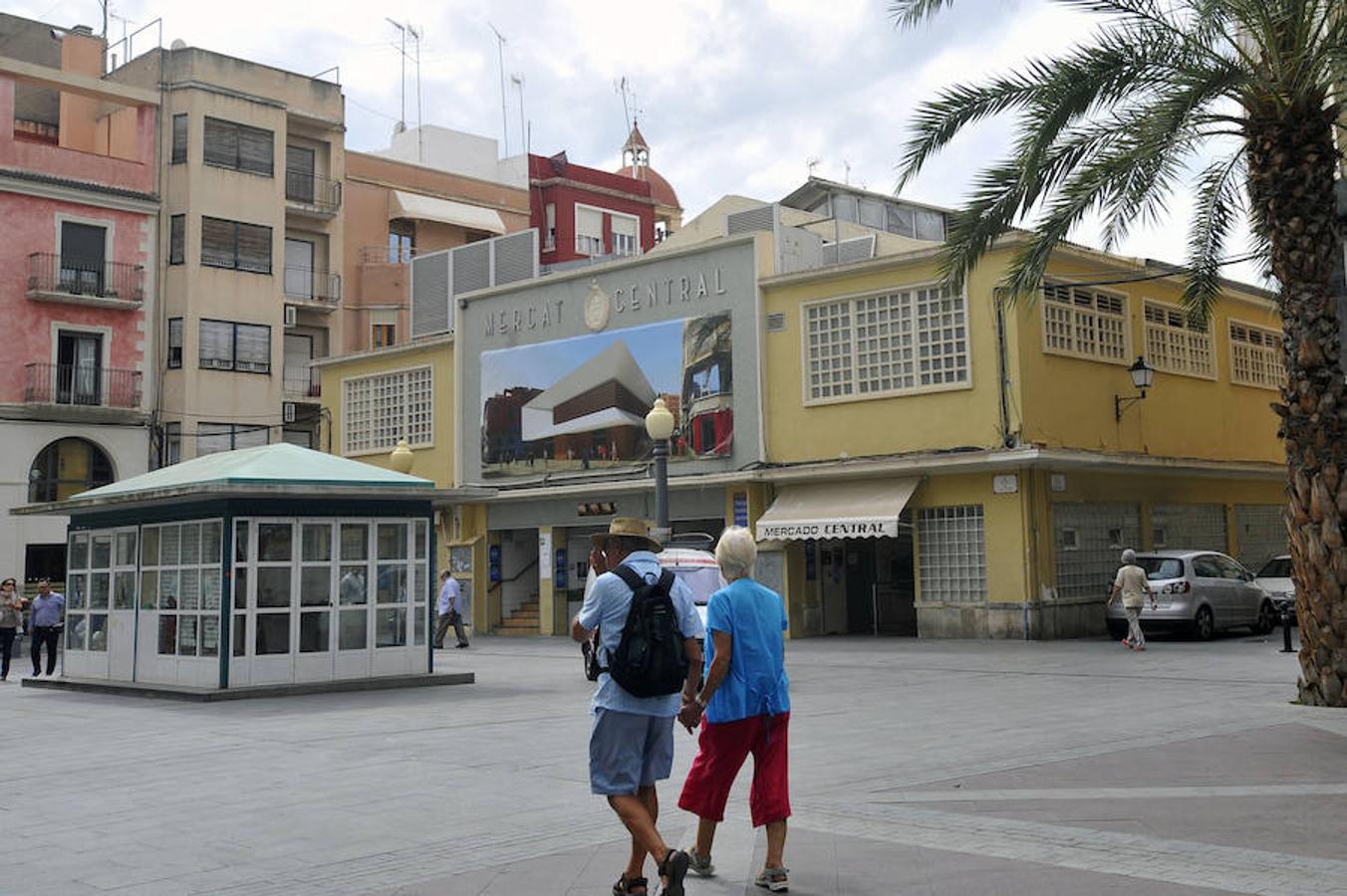 El Ayuntamiento de Elche espera llevar a cabo el traslado al nuevo Mercado Central a finales de año