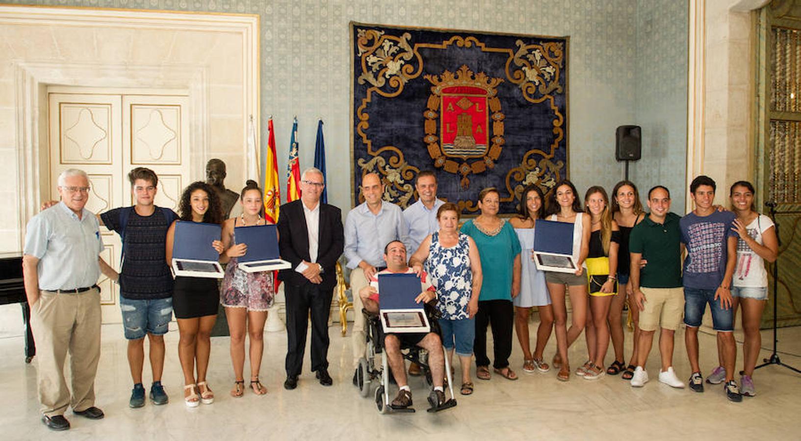 Echávarri participa en una recepción oficial del Ayuntamiento