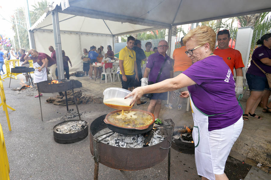 Concurso de arroz con costra en la fiestas de Elche