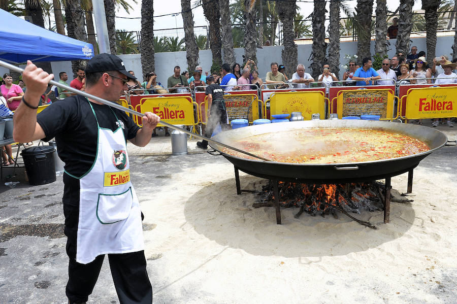 Concurso de arroz con costra en la fiestas de Elche