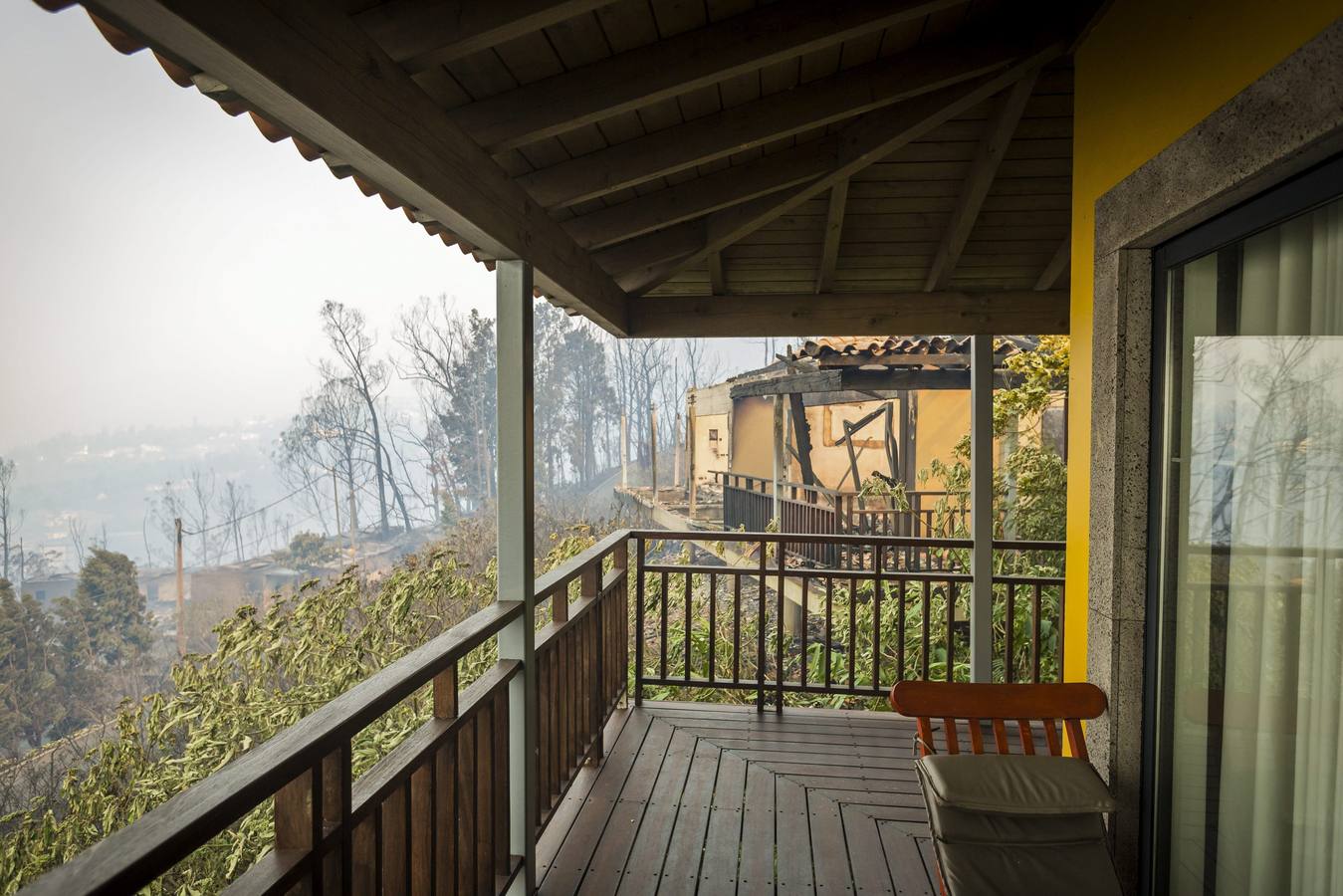 El fuego asola la capital de Madeira