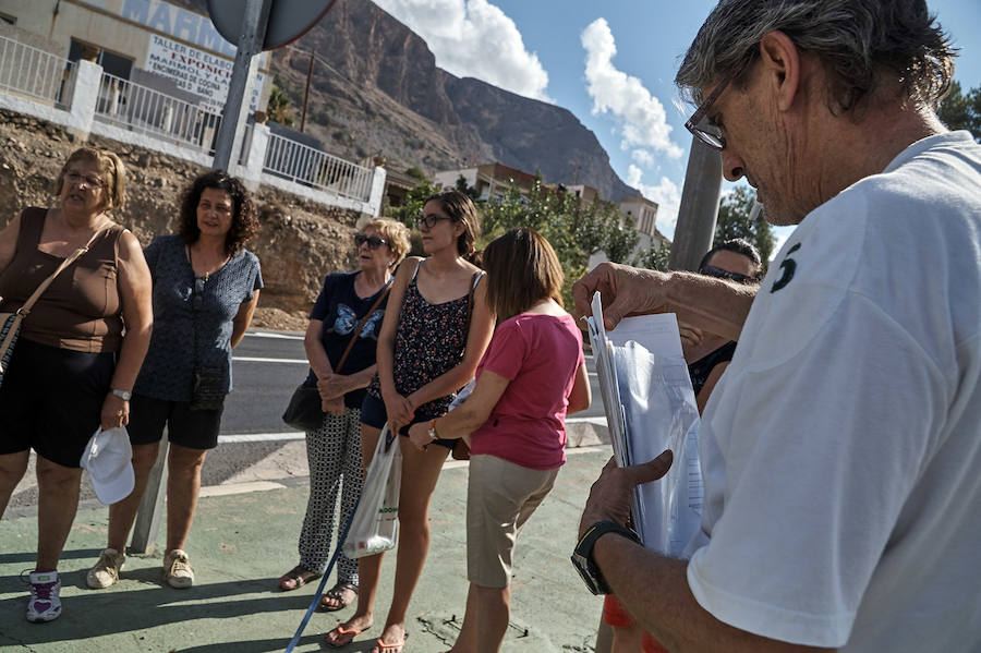 Vecinos oriolanos reclaman un paso de peatones en la N-340