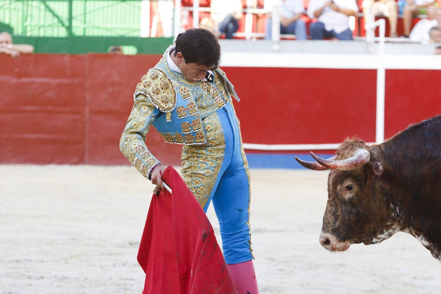 Filiberto, primera puerta grande de la Feria de Blanca
