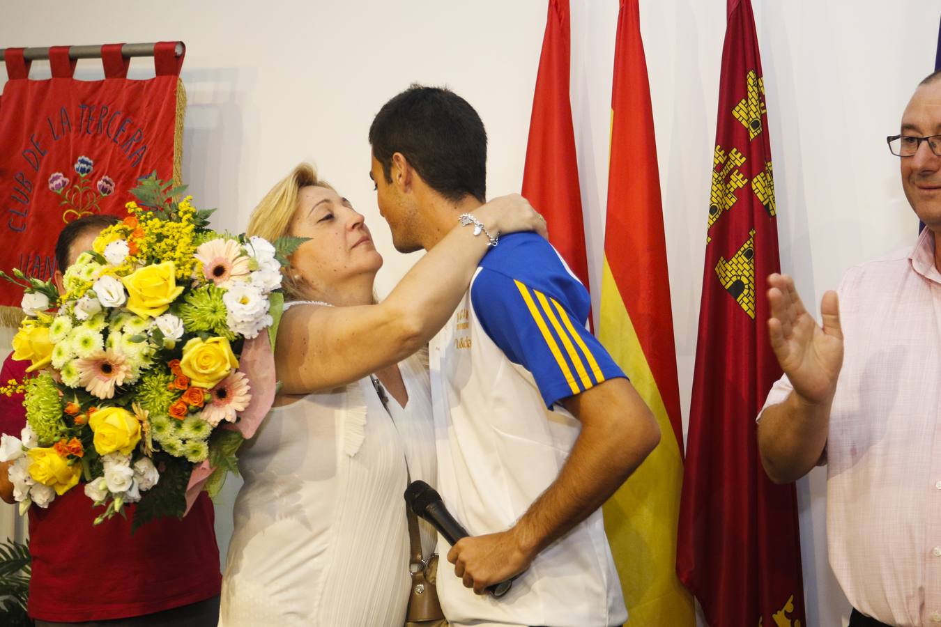 Miguel Ángel López es homenajeado en Llano de Brujas