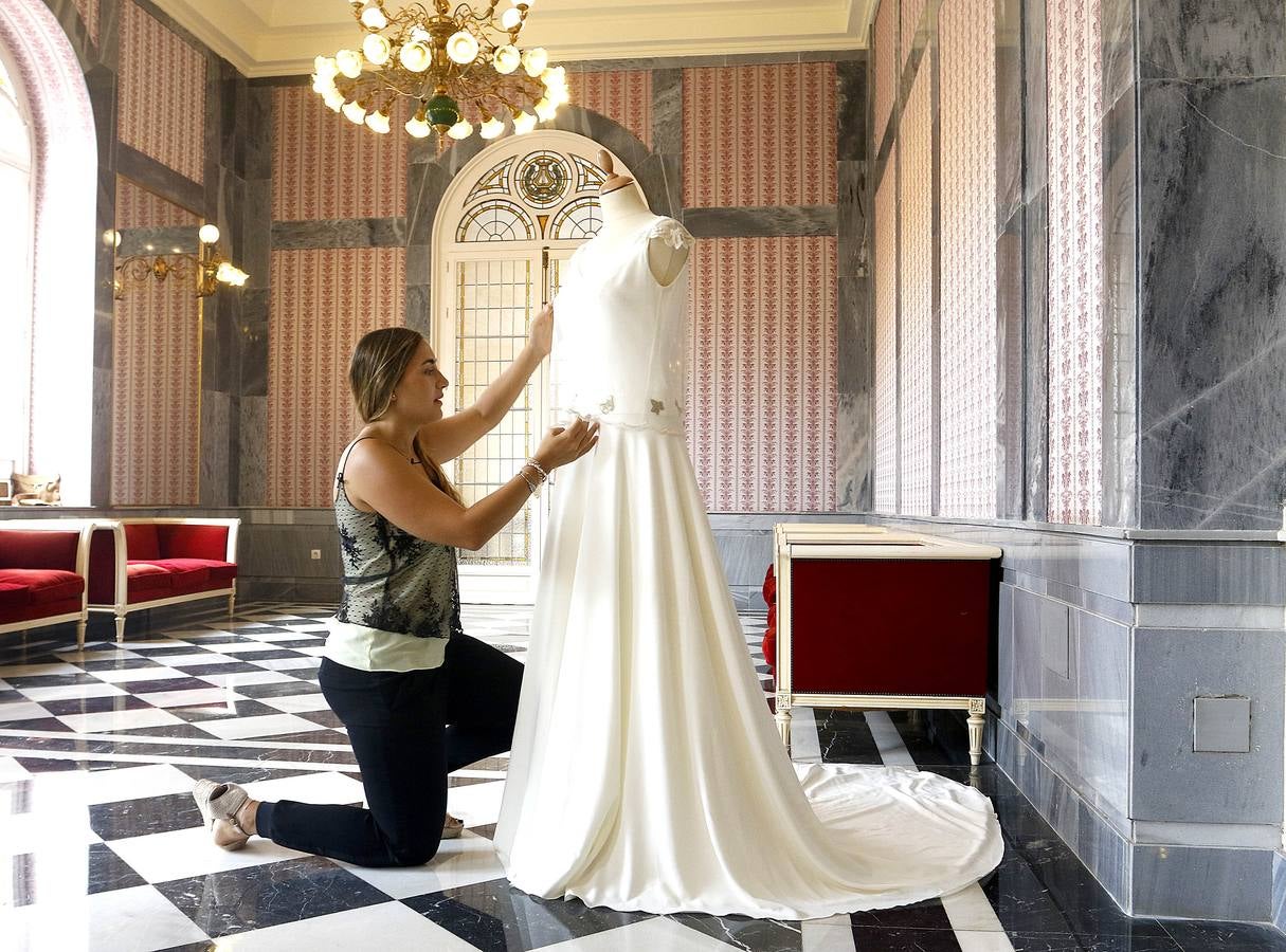 Una pasarela en la plaza del Romea