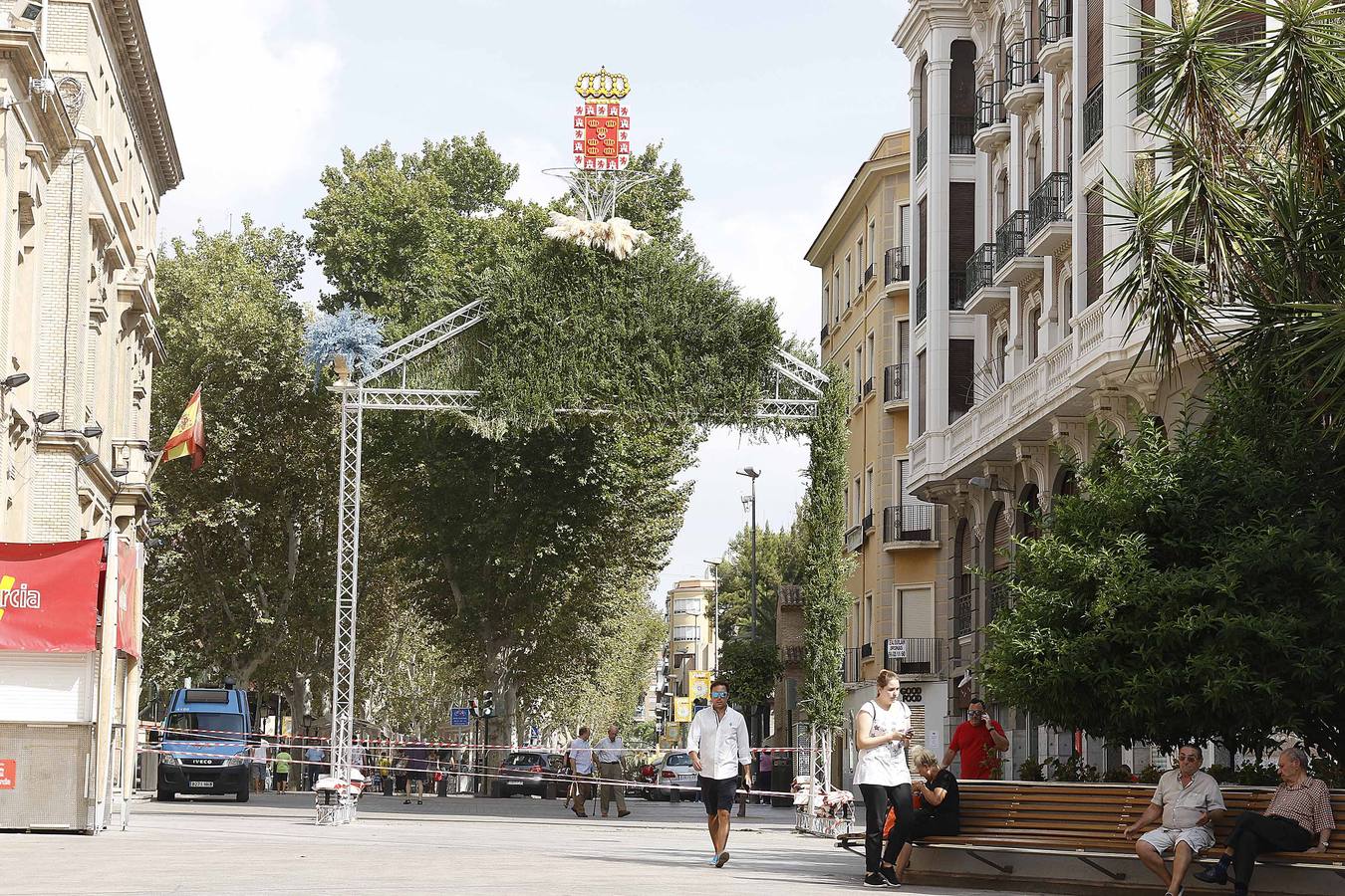 Arcos florares para recibir a la Virgen de la Fuensanta