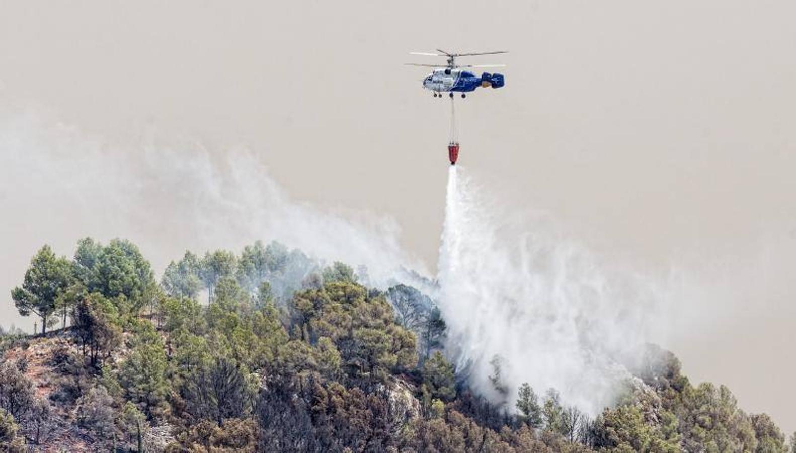 El fuego amenaza la sierra de Bernia