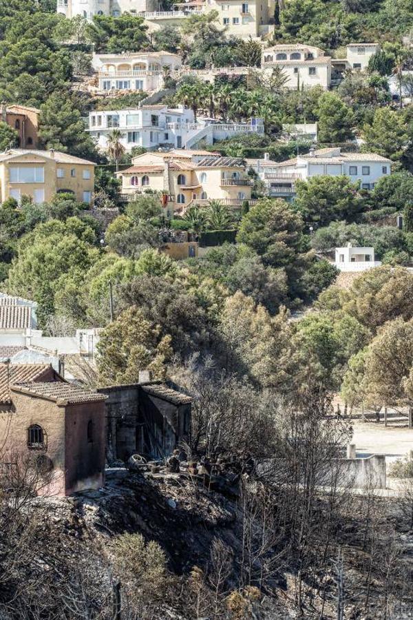 Xàbia y Benitatxell, calcinadas tras el incendio