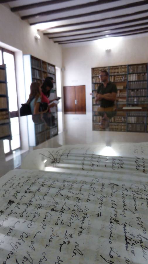 La Virgen de Monserrate en la Catedral de Orihuela