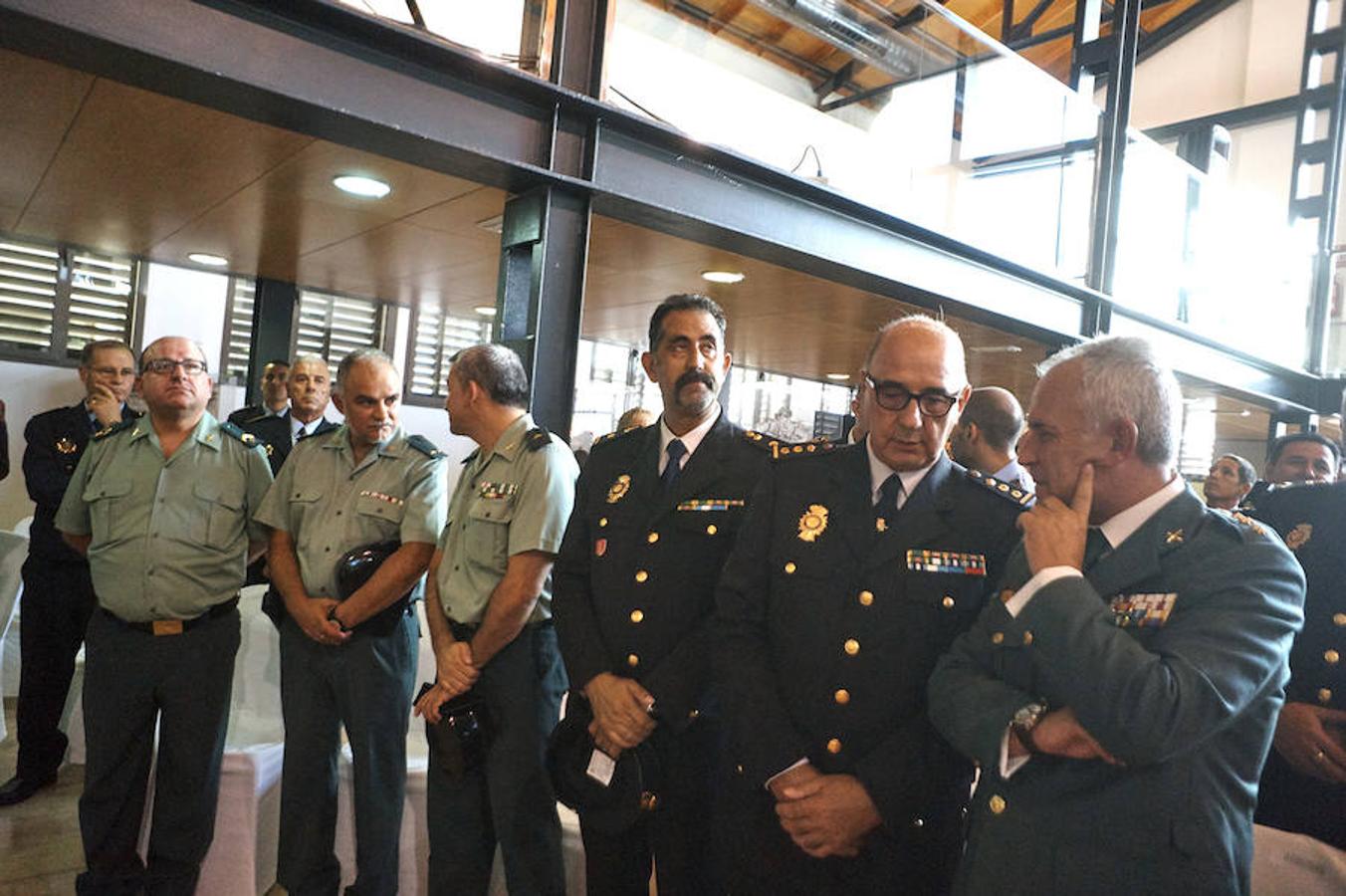 Entrega de medallas con motivo de la festividad de la Virgen de Monserrate