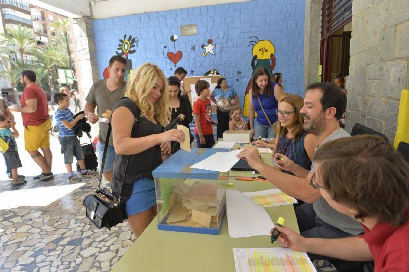 Más de 181.000 familias, de 256 centros, deciden la jornada escolar