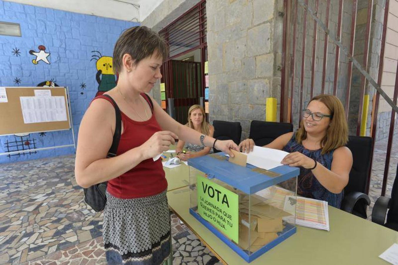 Más de 181.000 familias, de 256 centros, deciden la jornada escolar