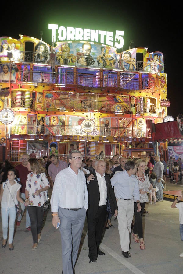 El encendido oficial del Huerto de la Rueda abre diez días de Feria y Fiestas