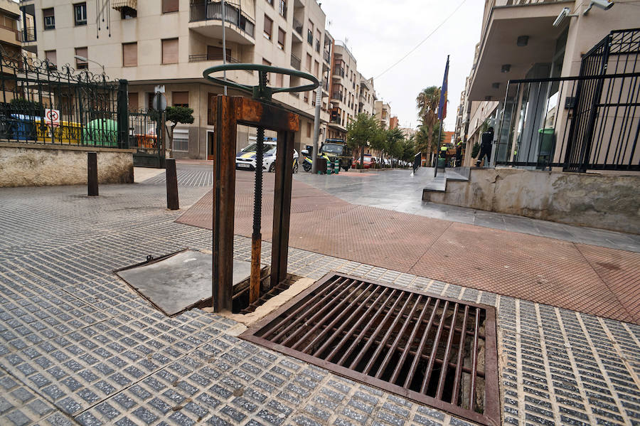 Firma del convenio sobre la acequia de Bigastro