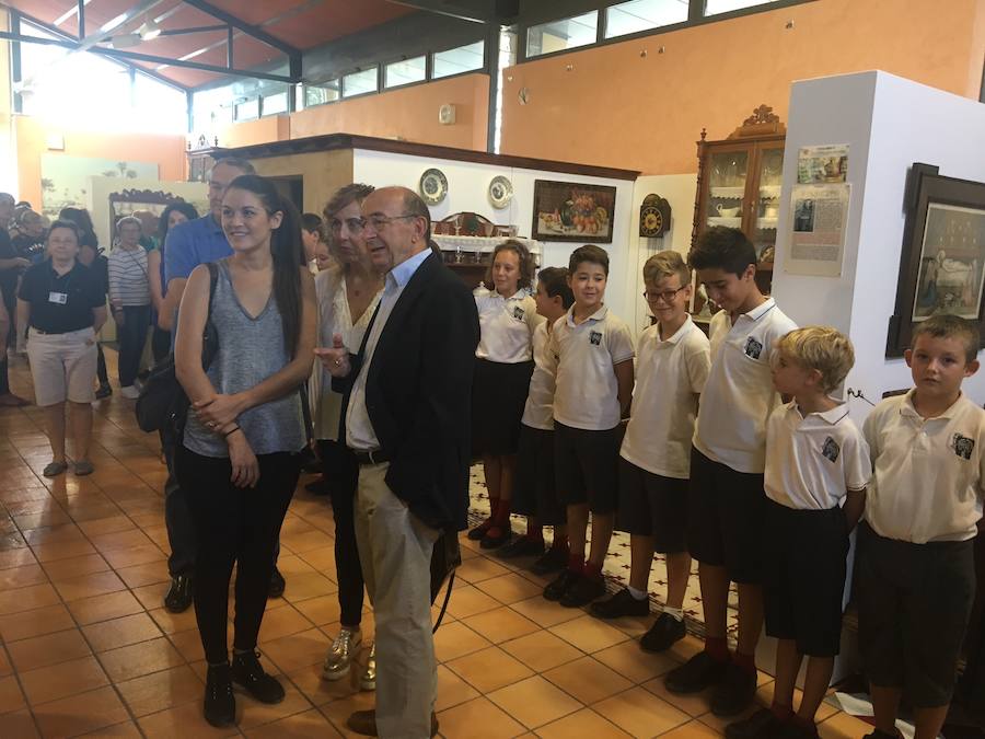 Un grupo de alumnos visita el museo Pusol de Elche